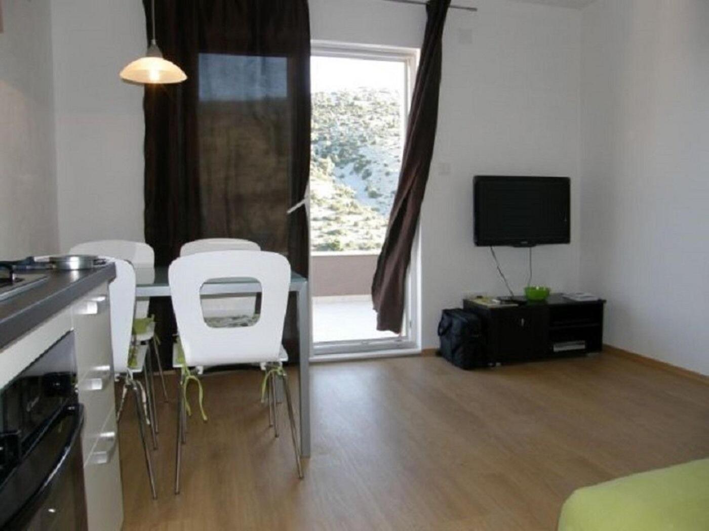 Apartments Ljubi Vinišće Dış mekan fotoğraf