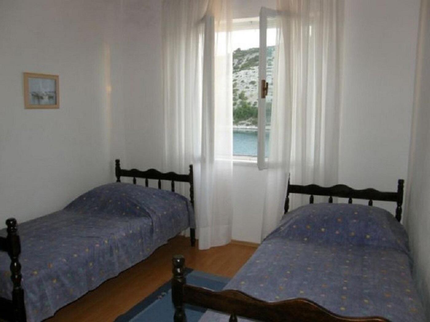 Apartments Ljubi Vinišće Dış mekan fotoğraf